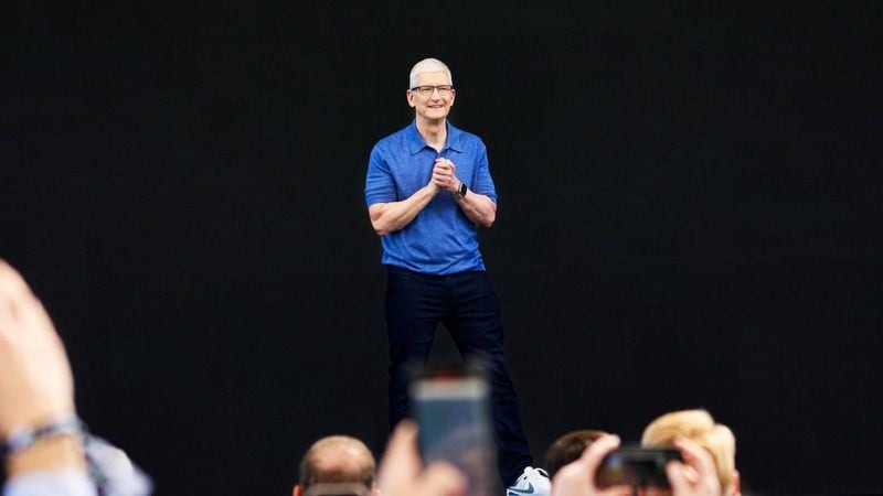 1734314153624Tim-Cook-WWDC-2024.jpg