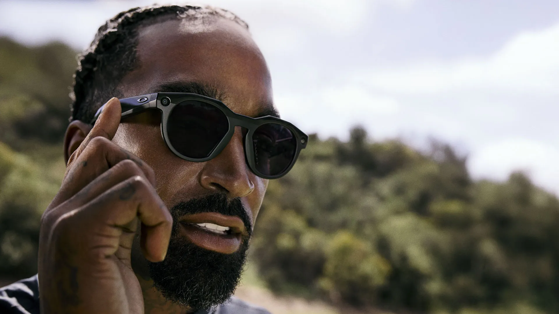 Oakley Meta HSTN JR Smith